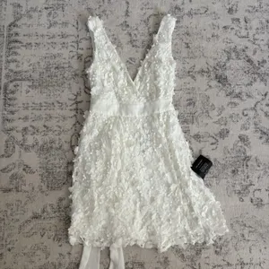 Lulus Totally Beautiful White 3D Floral Tie-Strap Skater Mini Dress Size Small thumbnail 3
