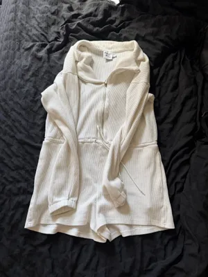 Princess Polly romper  thumbnail 2