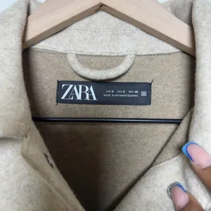 Zara Women Shacket Small Beige Oversized Snap Button‎ Front Cozy Winter thumbnail 3