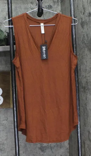 NWT 24Seven Comfort Apparel Womens Knit V-Neck Tank Top Brown L thumbnail 1