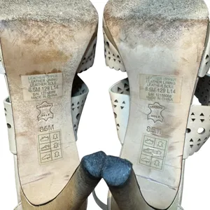 Tory Burch Shoes‎ Womens Size 8.5 Beige Leather Cutout Ankle Strap Sandals Heels thumbnail 13