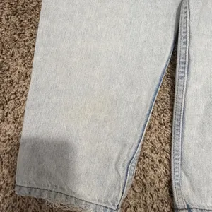 Vintage Levis SilverTab Baggy Jeans Light Wash Blue 90s Denim W28 L32 40581-0234 thumbnail 5