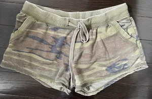 Vintage Havana camo shorts thumbnail 1