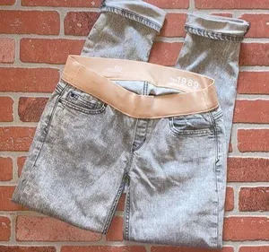 GAP maternity white washed gray stretch waistband skinny jeans thumbnail 1