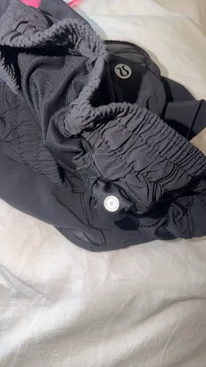Lululemon Hotty Hot Shorts 2.5" thumbnail 3