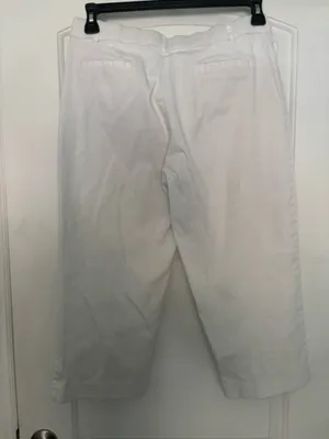White capris Size 8 thumbnail 3