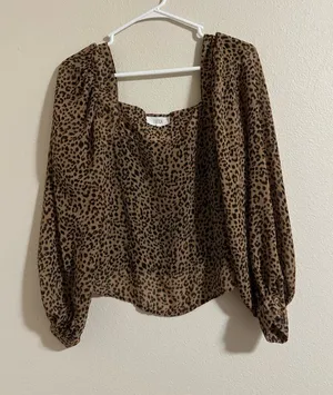 Lucca Tan and Black Leopard Square Neck Puff Sleeve Top thumbnail 1