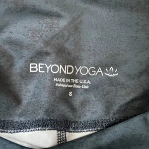 Beyond Yoga Women S Color Block Leggings Engineered Lux High Waisted 7/8 Yoga thumbnail 8