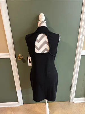 Minimalist High-Neck Black Midi Dress thumbnail 2