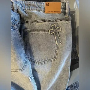 Austin Landing Denim Cross Studded Jeans NWT Rare Mid Rise Straight/Wide Leg 11 thumbnail 5