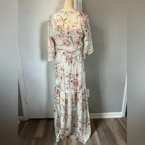 NWT Love Stitch Woman’s White Flower Airy Lightweight Boho Maxi Dress Size Large thumbnail 9