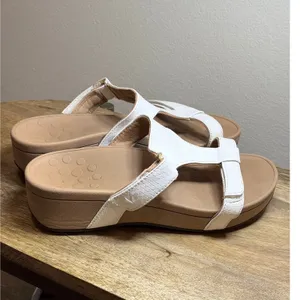 Vionic Ellie White Snake Embossed T-Strap Wedge Orthotic Sandals 7 thumbnail 3