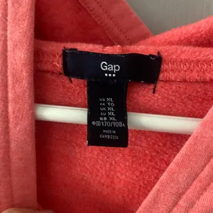 Gap Hoodie thumbnail 2