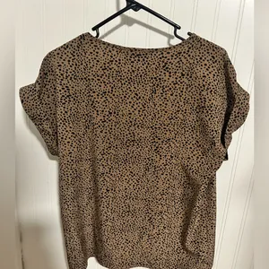 Shein Womens Animal Print / Polka Dot Shirt thumbnail 2