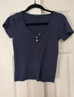 Brandy Melville shirt thumbnail 1