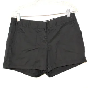 J.Crew Woman’s Mid Rise Black 3.5" Classic Chino Shorts — Size 8 thumbnail 3