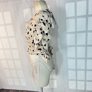 Bardot NWT Amelie Geo Spotted Puff Sleeve Open Back Blouse Size Large thumbnail 6