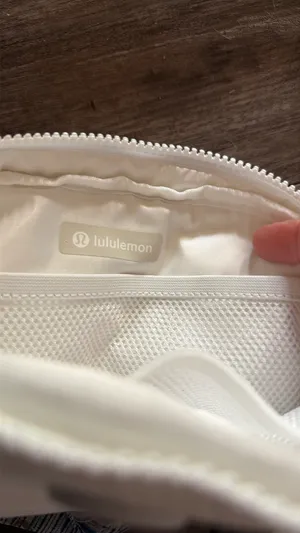 Lululemon Everywhere Belt Bag Puff Wunder thumbnail 4
