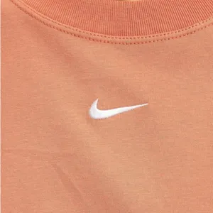 Nike Women's Sportswear Essential Boyfriend Tee thumbnail 3