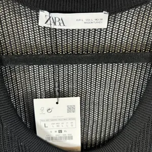 Zara Women Black Open Knit Tank Top‎ Scoop Neck Mesh Sleeveless Womens Large NWT thumbnail 4