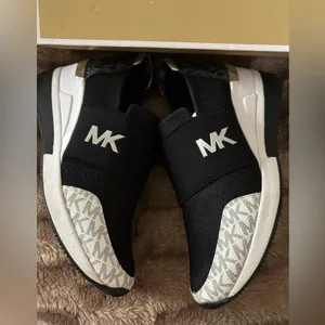 Michael Kors womens Felix Trainer black and white #13 thumbnail 2