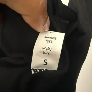 Halara S Black Sports Bra Cloudful Twist Front‎ Activewear Gym Athleisure NWT thumbnail 4