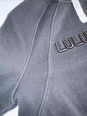 lululemon athletica Women's Black Crewneck Sweatshirt thumbnail 4