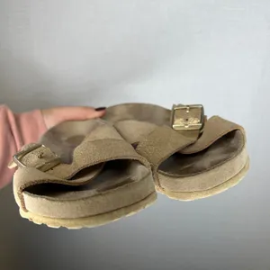 Birkenstock Arizona 9 Metallic Gold Leather Double Strap‎ Buckle Sandals Size 40 thumbnail 4