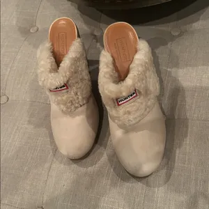 Hunter Creme Fur Clog Mules Size 8 thumbnail 3