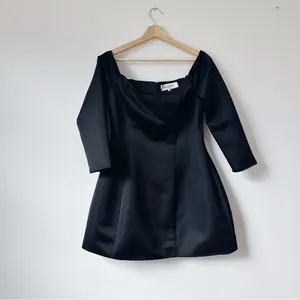 NEW Elliatt Women’s Vida Mini Dress Black Off Shoulder thumbnail 5