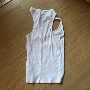 J crew white tank thumbnail 3