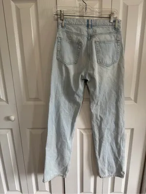 Reformation Straight Leg Light Wash Jeans Waist 25 thumbnail 2