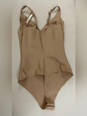 SKIMS NWT Core Sculpt Plunge Thong Bodysuit Clay Tan Color Size L thumbnail 4