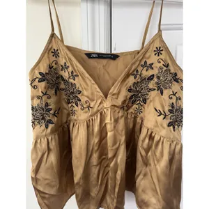 Zara Gold Satin Embroidered Camisole Top V-Neck Peplum Tank Small thumbnail 2