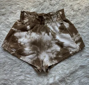 Lululemon Athletica Inner Glow Tie-Dye High-Waist Athletic Shorts Size 2 thumbnail 1