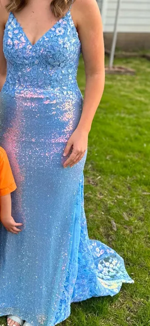 Prom Dress thumbnail 1