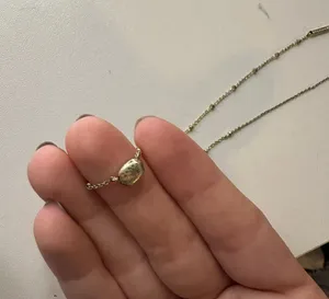 mini kendra Scott gold necklace thumbnail 1