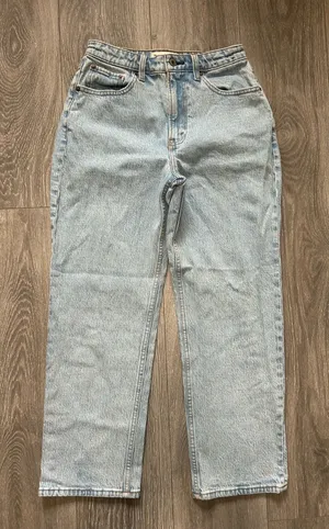 Abercrombie & Fitch Curve Love Vintage Straight High Rise Jeans Size 2 Short thumbnail 1