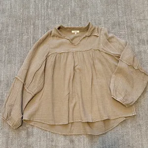 Easel tan gauze pullover top sz S thumbnail 3