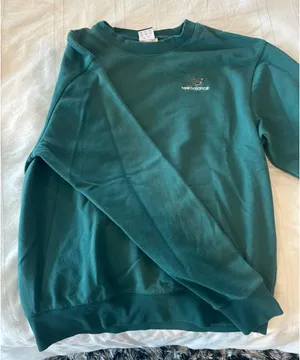 New Balance Green Crewneck Sweatshirt Pullover Women’s Medium thumbnail 1