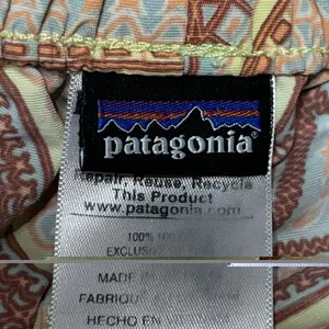 Patagonia Shorts Women M Barely Baggies 2.5" Peach Aztec Beach Coastal Resort thumbnail 7