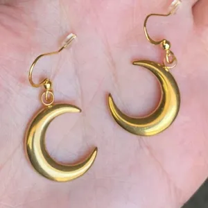 Handmade gold tone stainless steel moon simple earrings⭐️ thumbnail 4