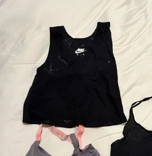 Black Nike Tank Top thumbnail 1