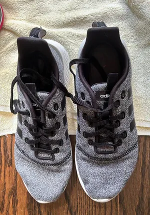 adidas shoes thumbnail 1