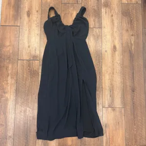 Abercrombie & Fitch Women’s Medium Black Clinched Neck Slip Midi Dress Side Slit thumbnail 3