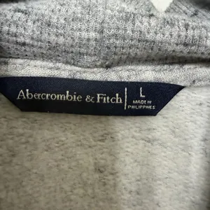 Abercrombie & Fitch Gray Sweater with Pink and Maroon Stripes thumbnail 3