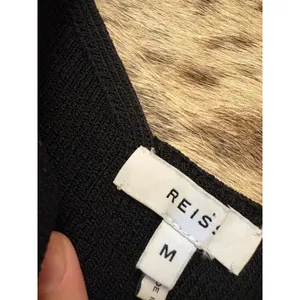 REISS Black Daisy Sweetheart Neck‎ Ribbed Top Size Medium thumbnail 3