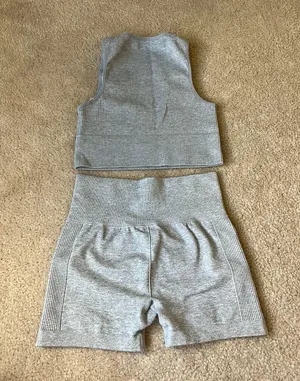 Forever 21 workout set thumbnail 2