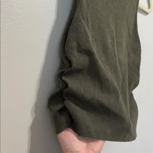 Aerie Ribbed Cropped Ruched Tank Top Olive Green Size Medium thumbnail 3