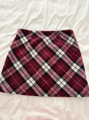 Forever 21 Plaid Skirt Burgundy thumbnail 2